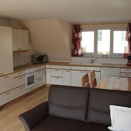 Haus-eiche דירה אוברלינגן