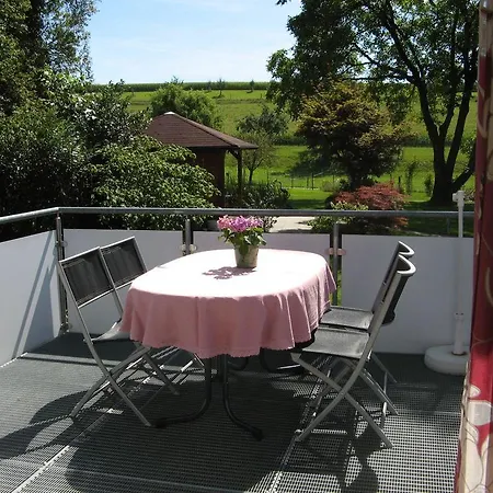 Haus-eiche אוברלינגן